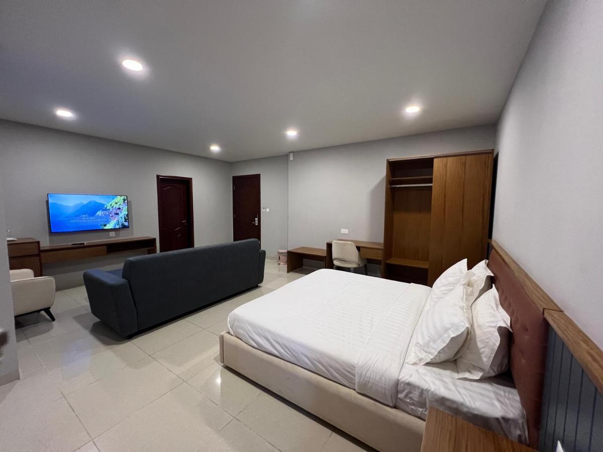 Hotel Golf Coast Kinshasa Esterno foto